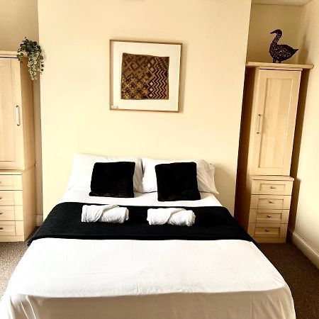 Aldgate Holiday Rooms Лондон Экстерьер фото