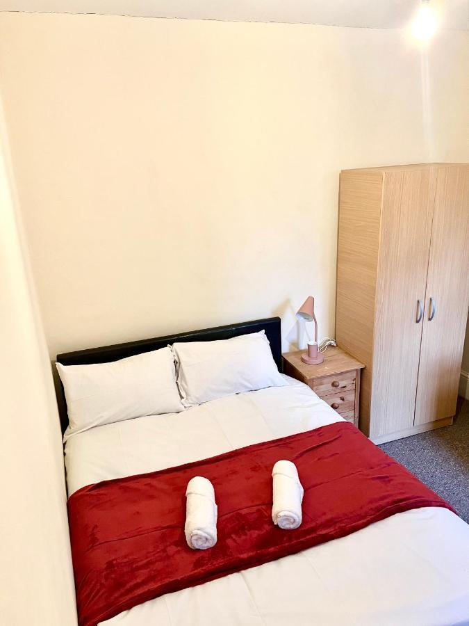 Aldgate Holiday Rooms Лондон Экстерьер фото