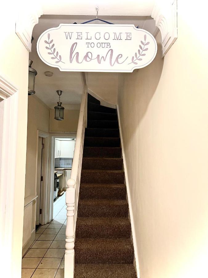 Aldgate Holiday Rooms Лондон Экстерьер фото