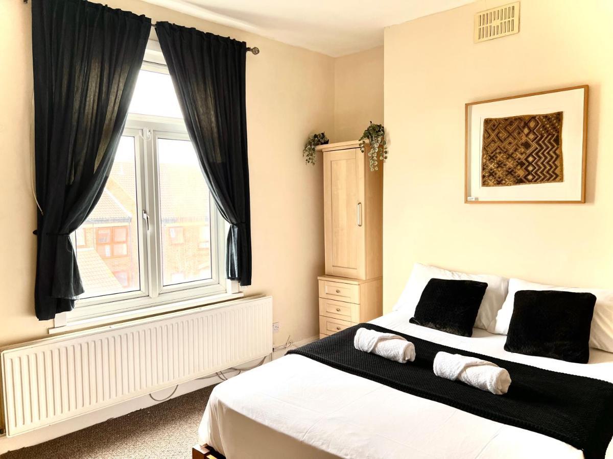 Aldgate Holiday Rooms Лондон Экстерьер фото