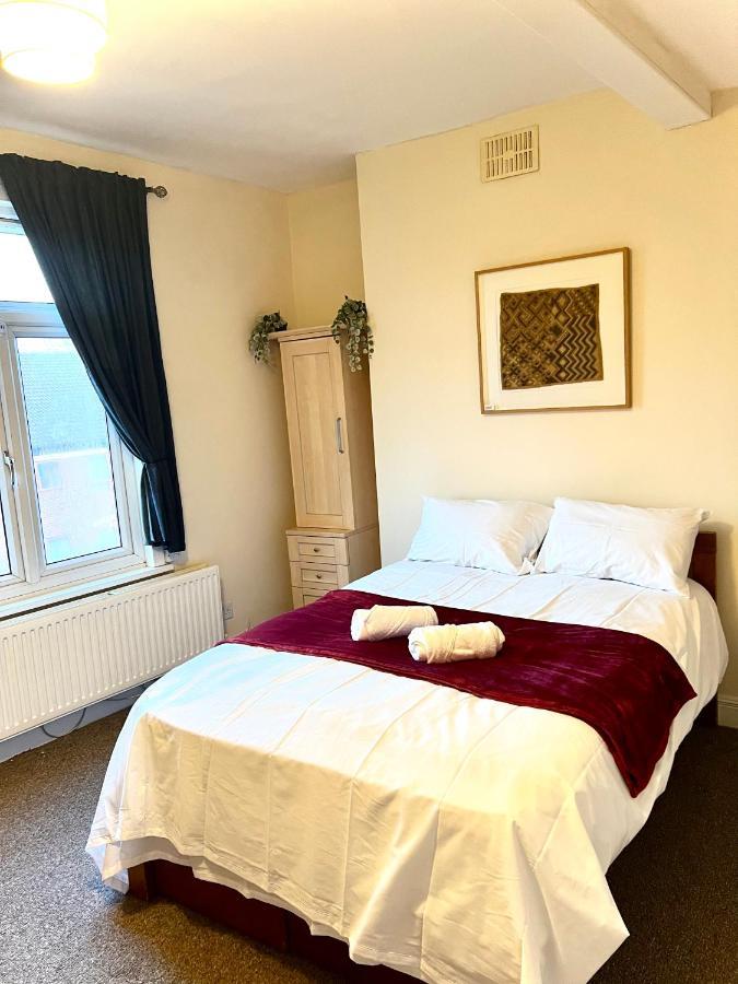 Aldgate Holiday Rooms Лондон Экстерьер фото