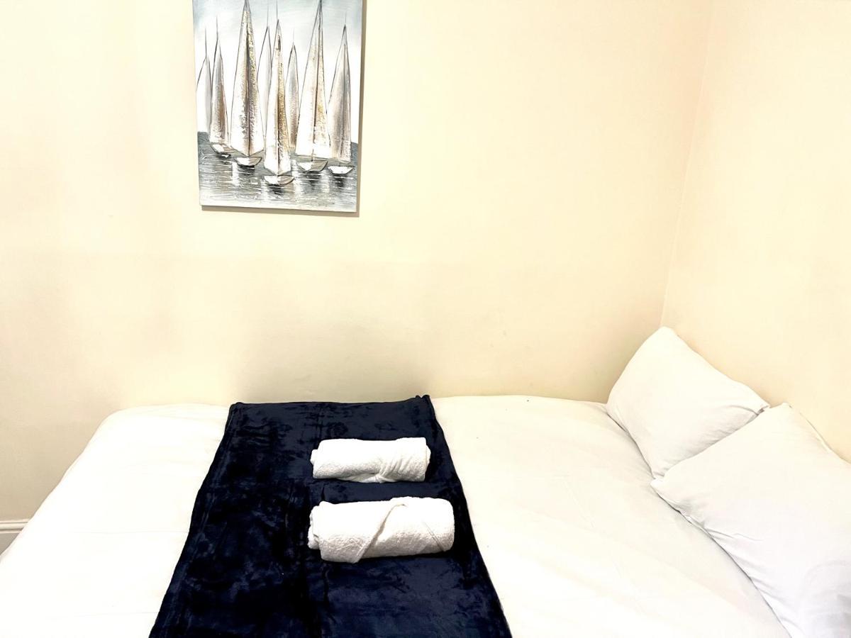 Aldgate Holiday Rooms Лондон Экстерьер фото