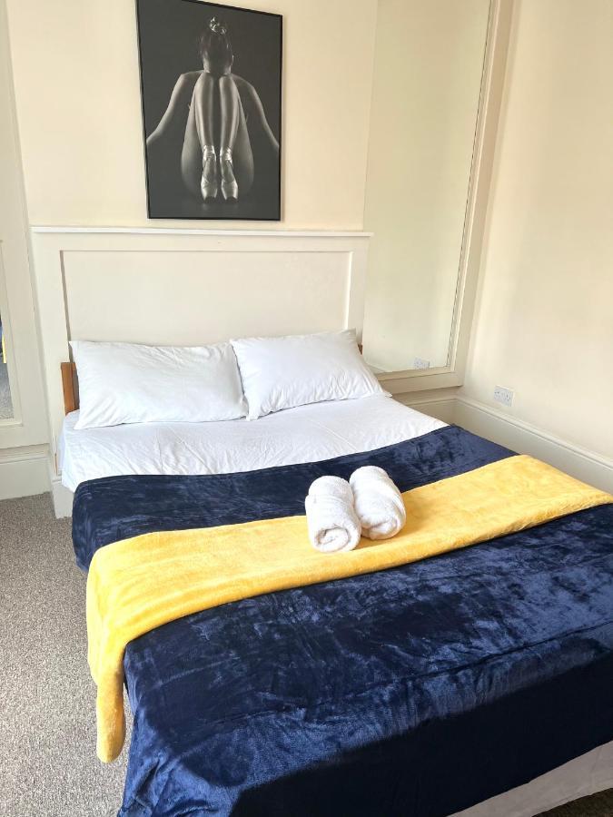 Aldgate Holiday Rooms Лондон Экстерьер фото