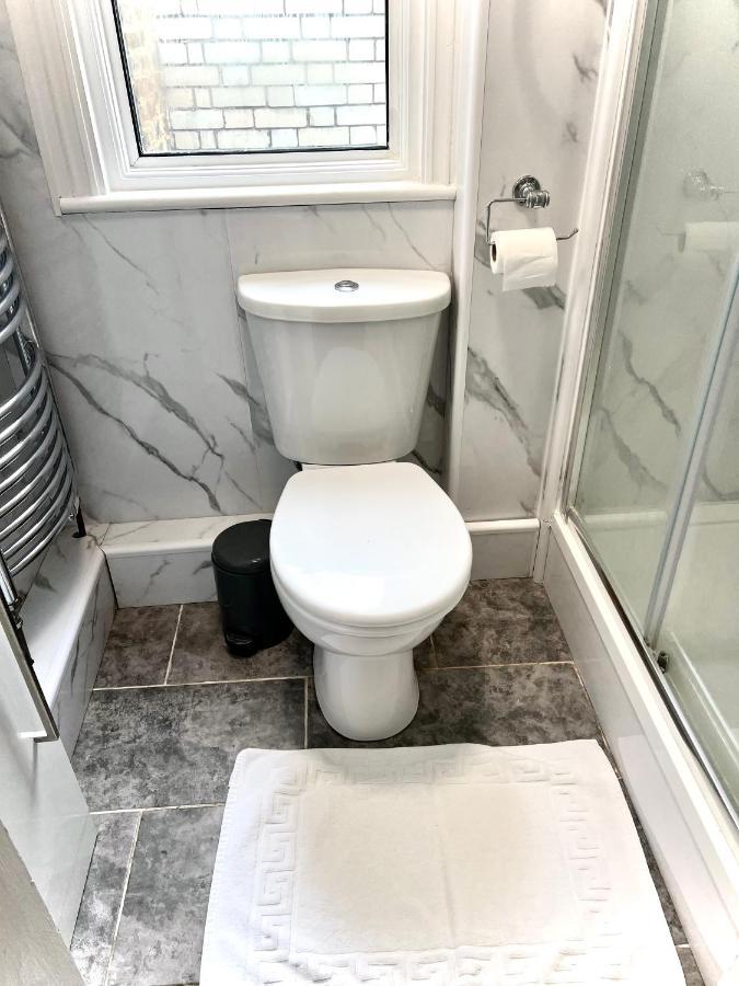 Aldgate Holiday Rooms Лондон Экстерьер фото