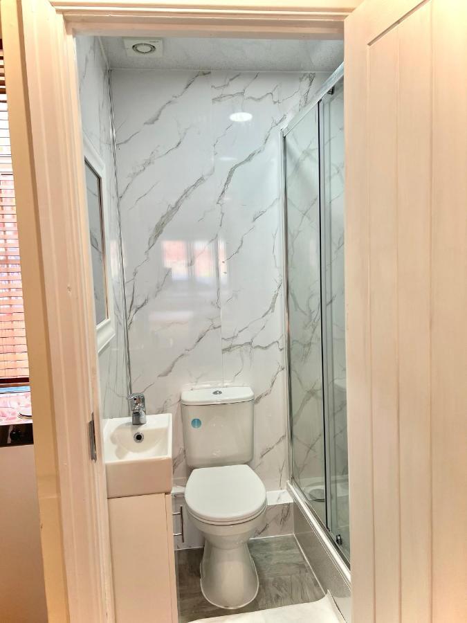 Aldgate Holiday Rooms Лондон Экстерьер фото